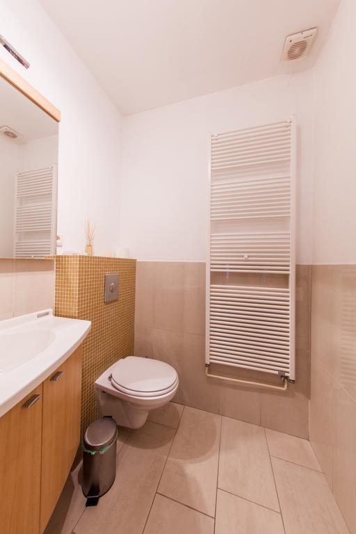 Mansard Apartment Antonovicha 4 Kiev Dış mekan fotoğraf