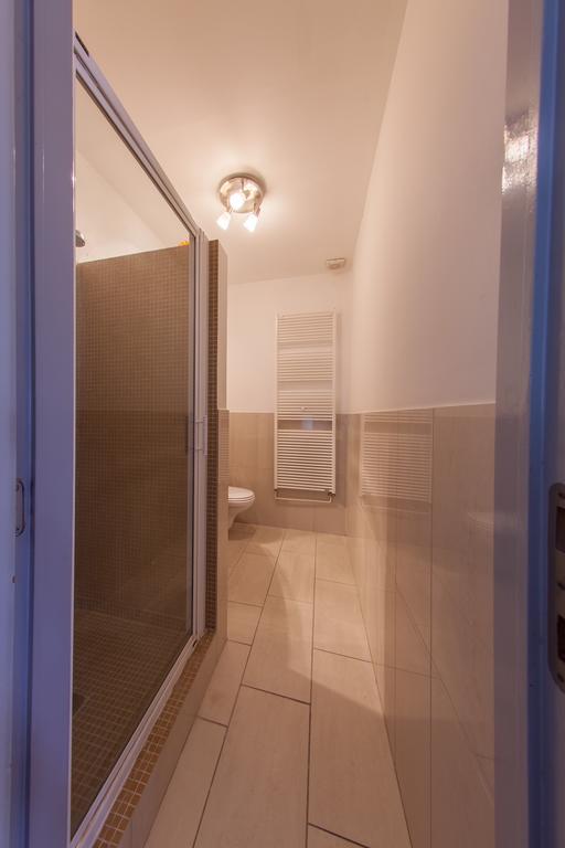 Mansard Apartment Antonovicha 4 Kiev Oda fotoğraf