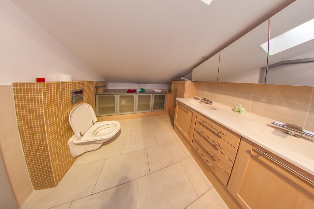 Mansard Apartment Antonovicha 4 Kiev Oda fotoğraf