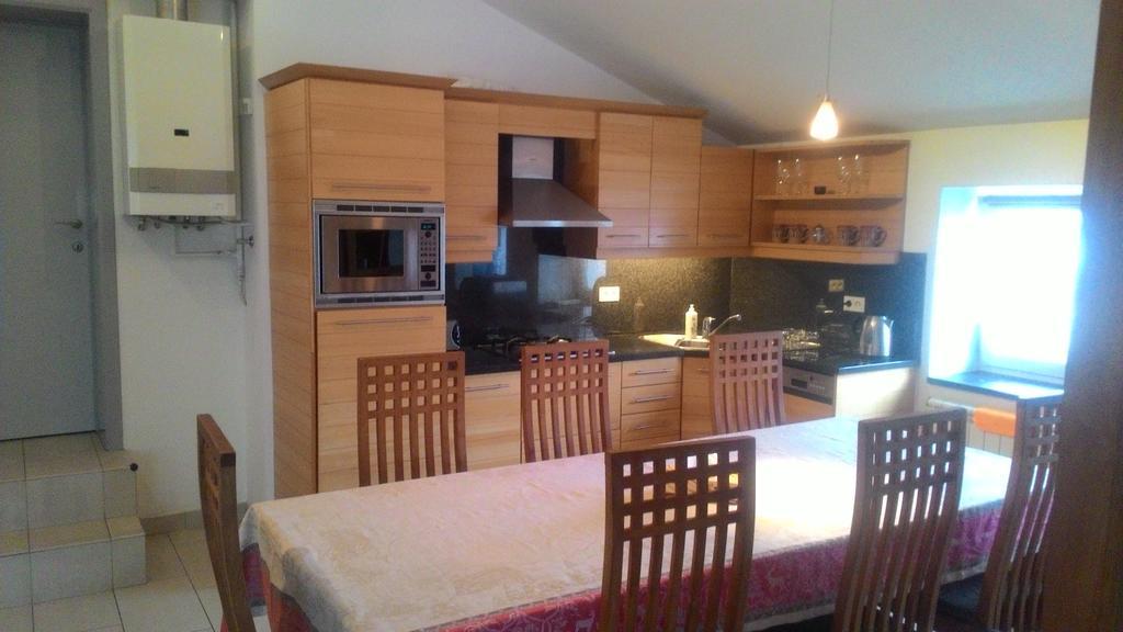 Mansard Apartment Antonovicha 4 Kiev Dış mekan fotoğraf